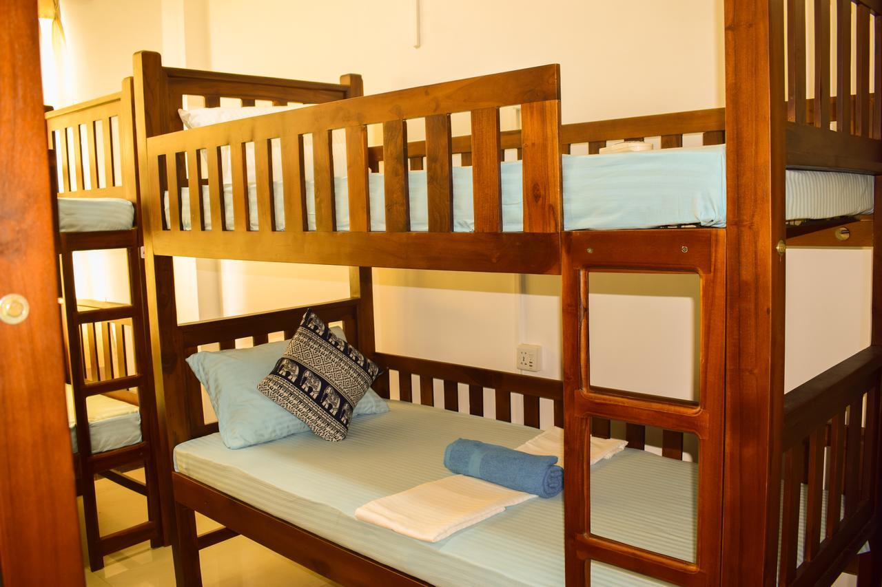 Port View Hostel Коломбо Екстер'єр фото