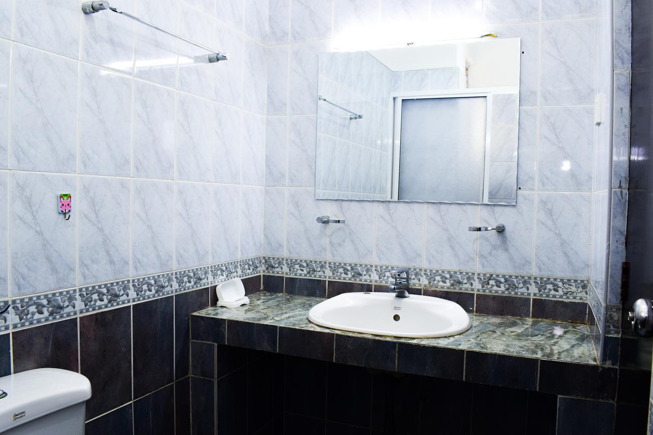 Port View Hostel Коломбо Екстер'єр фото